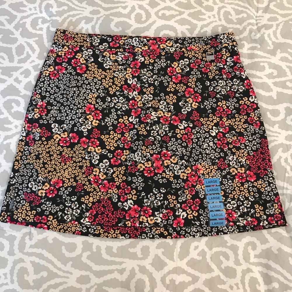NWT Rafaella Floral Skort